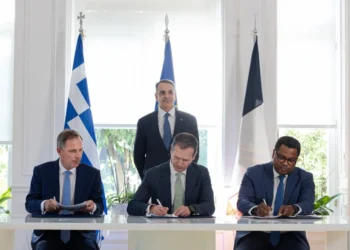 Η γαλλική Meridiam αλλάζει τις ισορροπίες στο καλώδιο Ελλάδας – Κύπρου