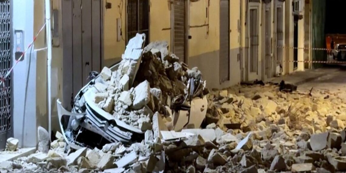 Είκοσι ένας τραυματίες από τον σεισμό 4,7 βαθμών στη Νάπολη της Ιταλίας