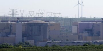 Ρουμανία: Προς πλήρη διακοπή λειτουργίας ο πυρηνικός σταθμός της Τσερναβόντα λόγω χαμηλής στάθμης του Δούναβη