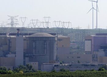 Ρουμανία: Κλείνει πλήρως ο πυρηνικός σταθμός της Τσερναβόντα λόγω ξηρασίας στον Δούναβη