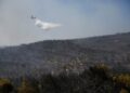 Συνεχίζεται η μάχη με την πυρκαγιά στη Δυτική Αττική