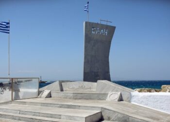 Ογδόντα έξι χρόνια από τον τορπιλισμό της «Έλλης» στην Τήνο – Το χρονικό