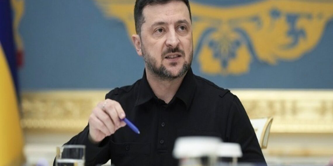 Ουκρανία: Ο ουκρανικός στρατός έπληξε δύο διυλιστήρια πετρελαίου στη Ρωσία, δήλωσε ο Ζελένσκι