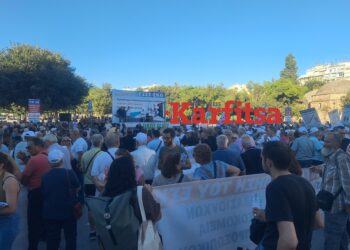 «Απαντάμε με τους αγώνες μας» – Μαζικές κινητοποιήσεις στη Θεσσαλονίκη ενόψει της ομιλίας Μητσοτάκη στη ΔΕΘ (ΦΩΤΟ+Video)