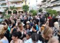 Λαϊκή αγρυπνία για τον Γιώργο Μαζωνάκη: Πλήθος κόσμου στη Νίκαια