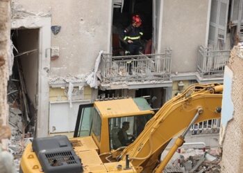 Πλάκα: Στους τέσσερις οι νεκροί από την κατάρρευση του κτιρίου – Συνεχίζονται οι έρευνες