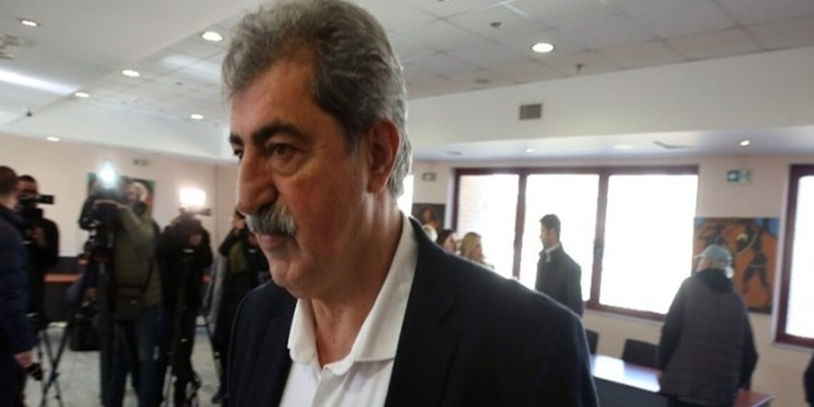 Πολάκης: Ζήτησε την παραίτηση Πατούλη από την προεδρία του ΙΣΑ