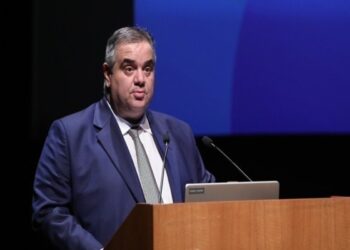 Σπανάκης: Δεν καταλαβαίνω γιατί πέσατε να φάτε τον κ. Μαρινάκη για το επίδομα ανεργίας