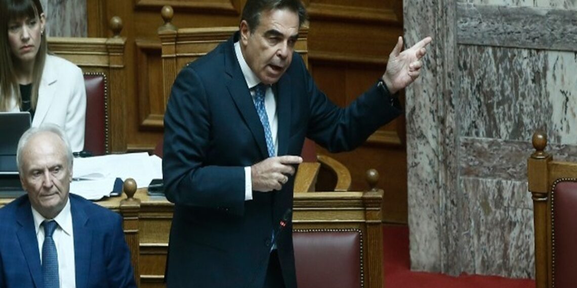 Σχοινάς: Δεν χρωστάω σε κανέναν, δεν ήρθα στο υπουργείο για να περνάω ύποπτες διατάξεις