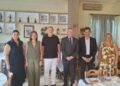 Θεσσαλονίκη: Ο Μάικλ Ο’ Φλάερτι στο πλευρό των Ρομά στα Τσαΐρια – Ζητά λύσεις για τις συνθήκες διαβίωσης