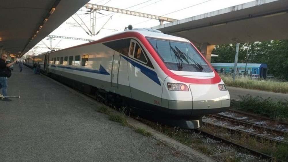Αθήνα-Θεσσαλονίκη: Το πρώτο σιδηροδρομικό δρομολόγιο με 100% τηλεδιοίκηση – Οι δηλώσεις Κυρανάκη