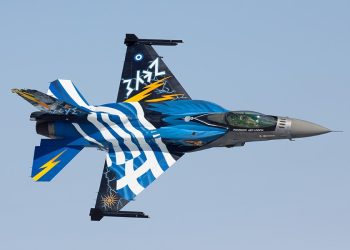 Χαρίτος: Η φωνή της παρέλασης μέσα από το F-16 την 28η Οκτωβρίου