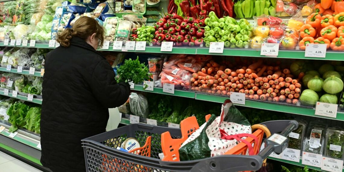 «Κόβουμε» κόκκινο κρέας, θαλασσινά και ελαιόλαδο για τα έτοιμα γεύματα