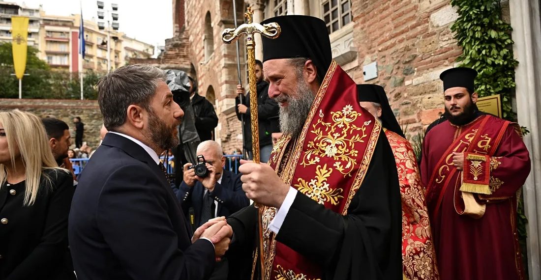 Καρφιτσώματα: Σταυροί, συμμαχίες και εσωκομματικές ισορροπίες