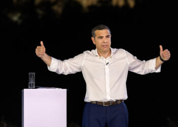 Τσίπρας: Γέφυρες στο ΠΑΣΟΚ ερείσματα στον Βορρά