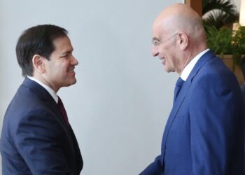 Δένδιας: Νέες δυνατότητες για τις Ένοπλες Δυνάμεις μέσω της συνεργασίας με τη Φλόριντα