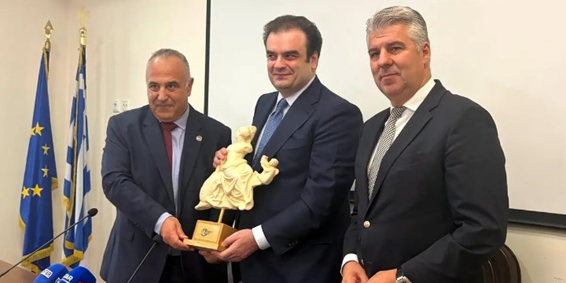 Από τα ακτινίδια έως το τελωνείο – Το πολιτικό παρασκήνιο σε ΑΜΘ