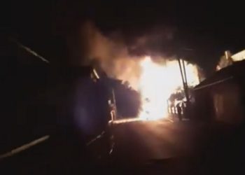 Καθείρξεις σε τρεις που πυρπόλησαν βενζινάδικο και βυτιοφόρο