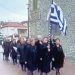 Οι γιαγιάδες κράτησαν το χωριό σε παράταξη