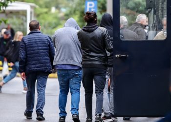 Δέσμευση περιουσιακών στοιχείων των εμπλεκομένων σε «Pizza Fan» και «Χωριάτικο»
