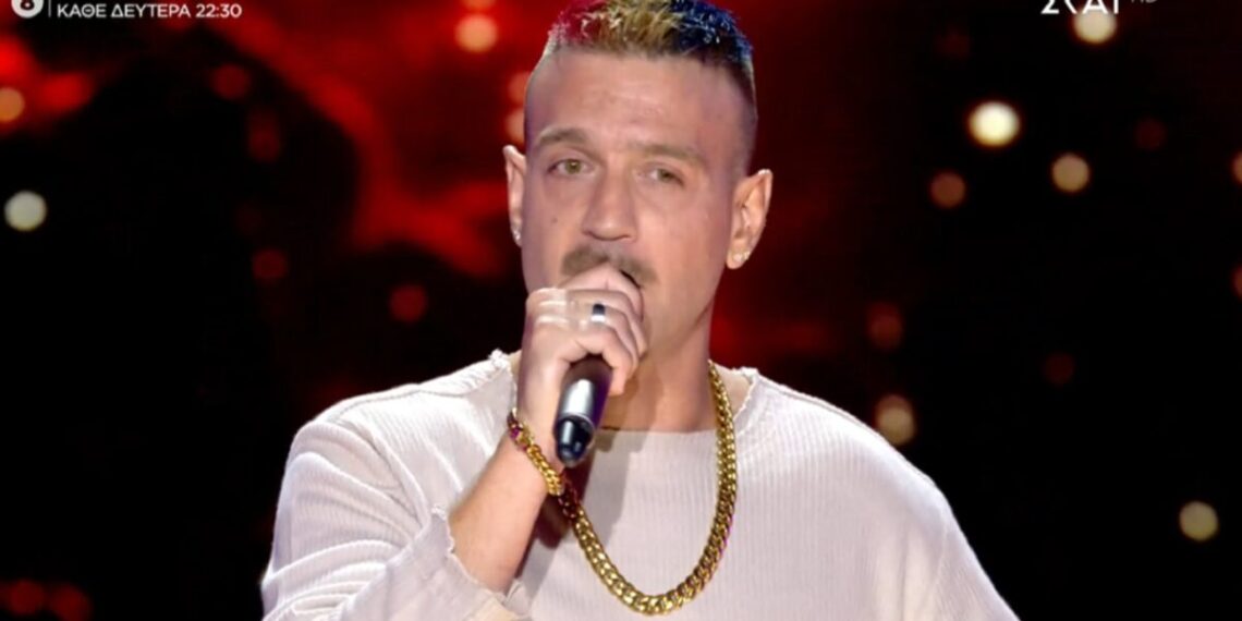 The Voice: Ο εγγονός του Γιώργου Ζαμπέτα ανέβηκε στη σκηνή ως ράπερ – Η ατάκα στον Μουζουράκη (video)