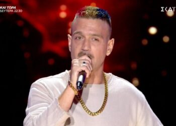 The Voice: Ο εγγονός του Γιώργου Ζαμπέτα ανέβηκε στη σκηνή ως ράπερ – Η ατάκα στον Μουζουράκη (video)