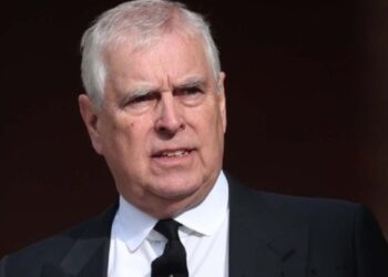 Ο πρίγκιπας Άντριου κινείται νομικά για τη σύλληψη του σχετικά με την υπόθεση Έπστιν
